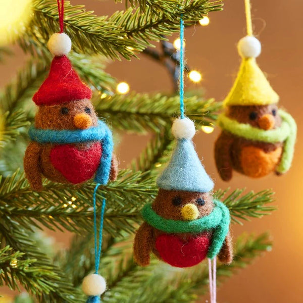 Set of 5 Hanging Felt Robins