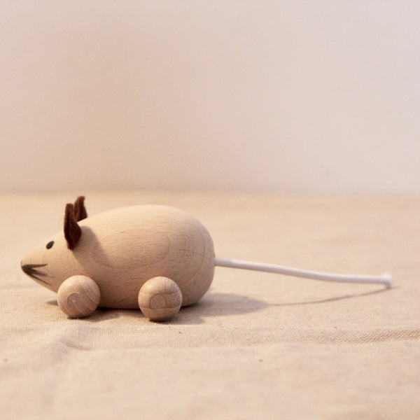Little Wooden Mouse with Wheels