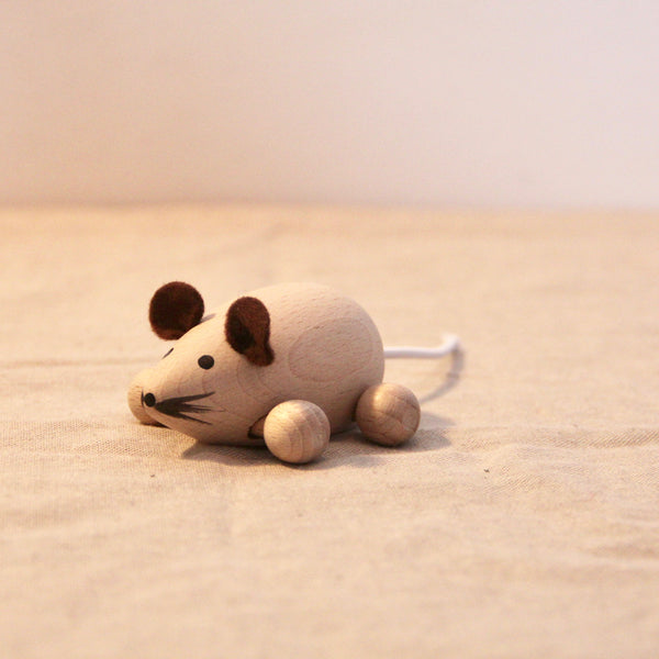 Little Wooden Mouse with Wheels